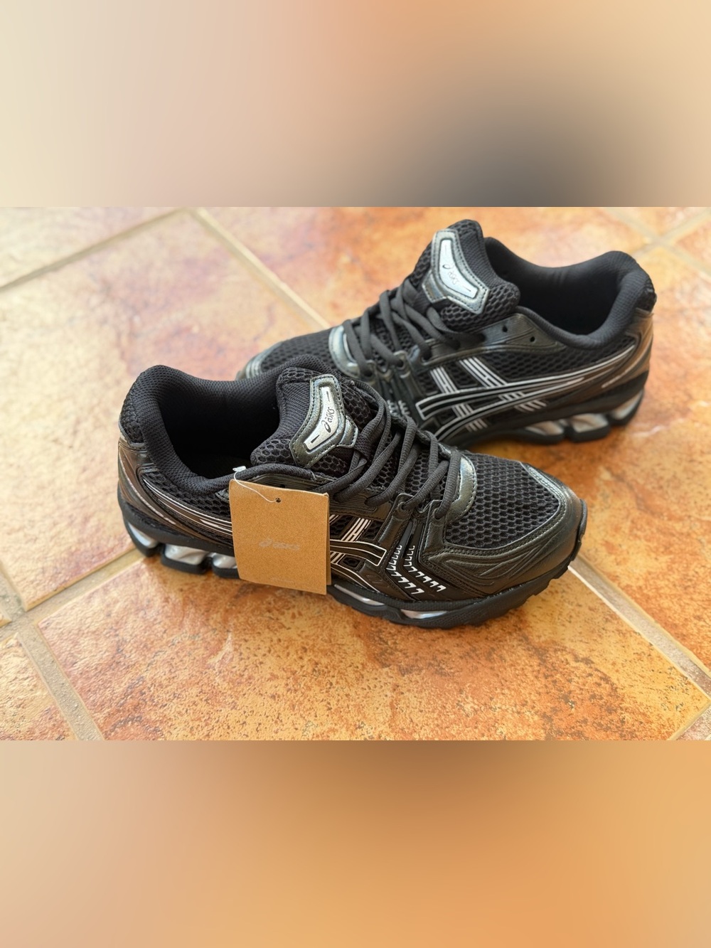 Size 10 Men’s And Women’s 11.5 - Asics Gel Kayano 14 Black and Silver Athletic